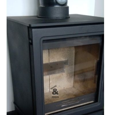 How to clean wood burner stove glass - example of clean, clear glass