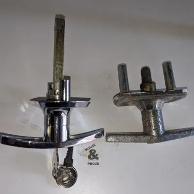 T Handle Garage Door Locks - size comparison between spindles